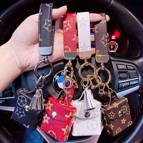 

car keychain accessories luxury leather brand love for women buckle creative gift girly car key ring rings pendant decoration h1126, Silver