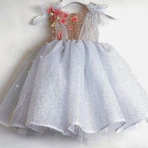 

2021 silver lace beaded flower girl dresses ball gown sheer neck hand made flowers lilttle kids birthday pageant weddding gowns, White;blue