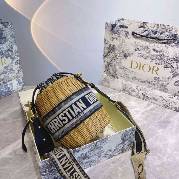 

2021 korean version new simple canvas handbag large capacity vegetable basket cloth bag versatile bucket bag big bag girl zmm