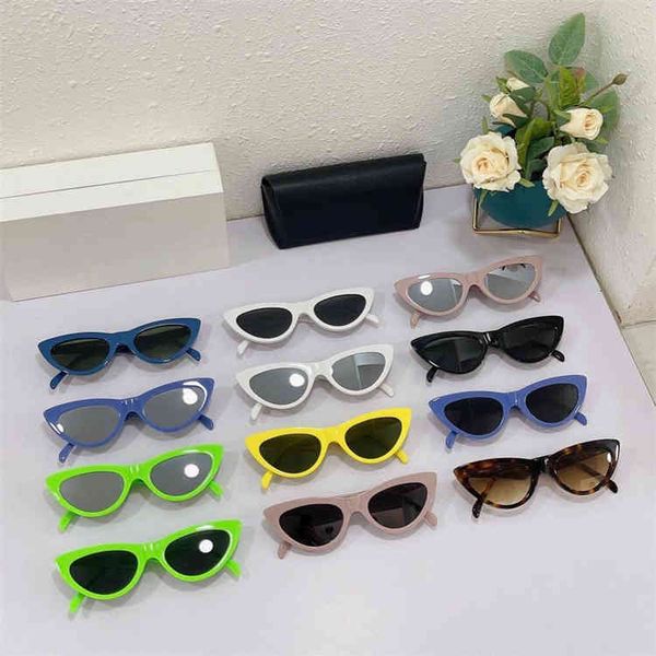 

2022 factory wholesale fashion cat's eye frame sunglasses net red ins same 40019, White;black