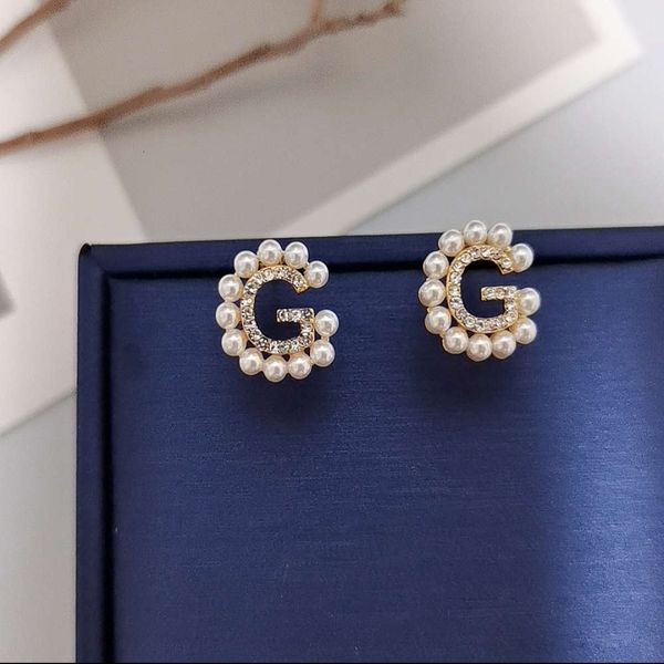

simple small fragrance letter pearl earrings temperament advanced inlaid atmospheric earrings