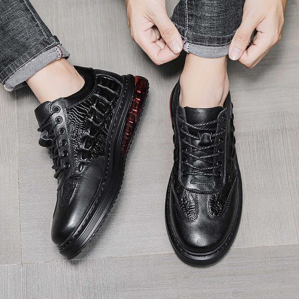 

men's sho autumn 2021 casual leather men's upper korean pattern versatile board sports middle