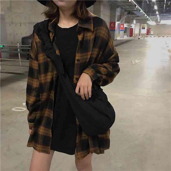 

spring autumn streetwear chic blouse shirts women casual loose batwing sleeve vintage plaid shirt female preppy style loose 210401, White