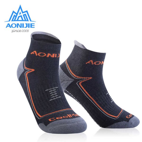 

aonijie outdoor sports sock running athletic performance tab training cushion quarter compression socks heel shield cycling 210727, Black