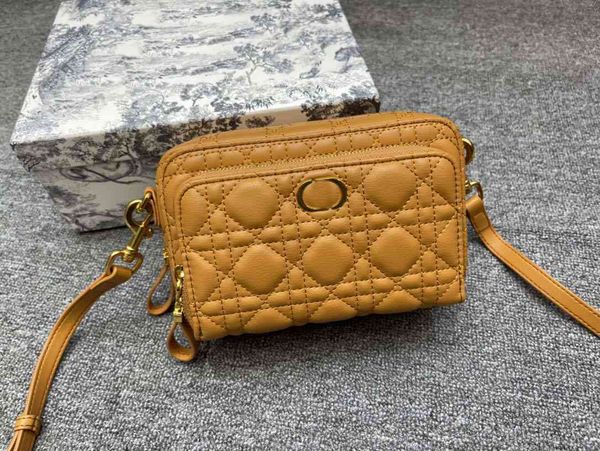 

70% off luxury soft cow leather rattan pattern seizing line double compartment handbag shoulder camera bag 1a0h 8mrl