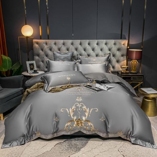 Set di biancheria da letto di lusso, grigio, rosso, champagne, viola, set di copripiumini ricamati in oro reale, federe piatte/con angoli