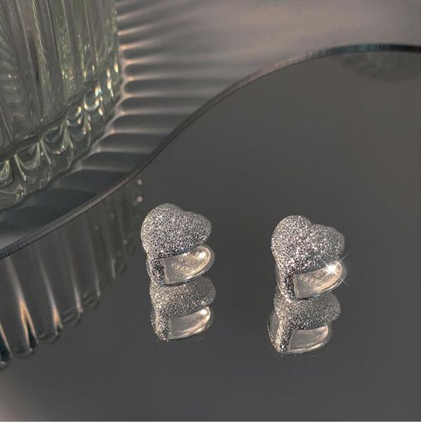 

2021 luxury fashion black gem charm for ladies party to send lovers classic atmosphere the silver needle does not fade, Golden