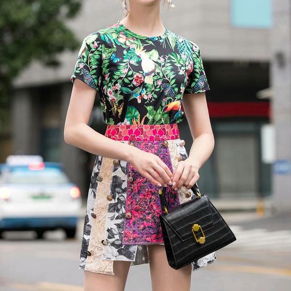 

two piece dress runway bohemia vintage print flowers t-shirt metal buckle mini skirt women's two-piece spring summer designer, White