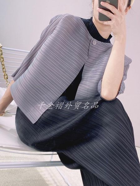 

women's jackets 2021 early autumn one-button women jacket miyak fold loose and versatile solid color thin cropped, Black;brown