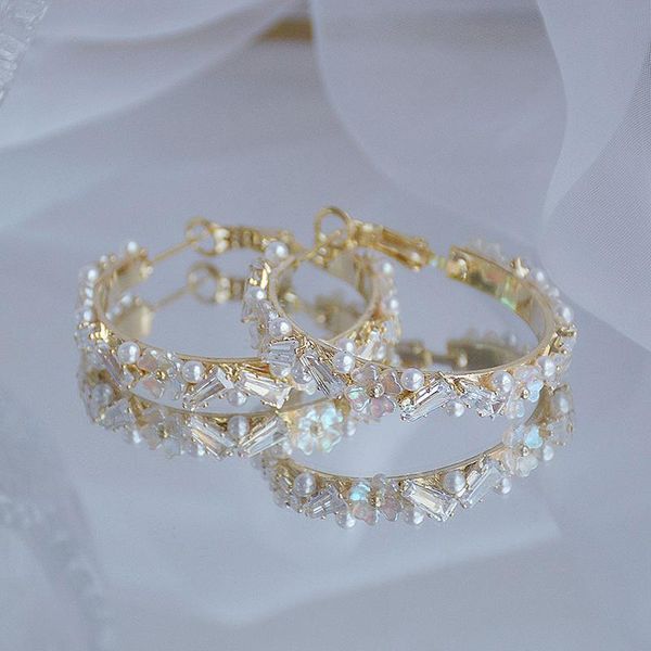 Hoop Huggie Design Pearl Crystal Цветочные Серьги для Женщины Изысканные 14k Настоящие Позолоченные Серьги Подвеска Гредов Мода Корея Ювелирные изделия