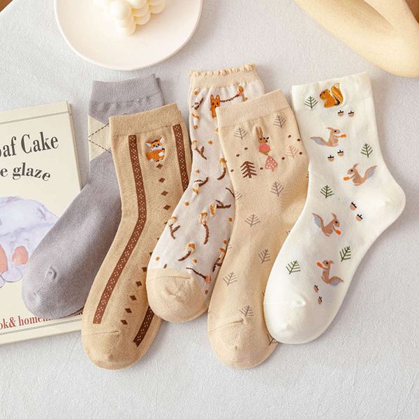 

autumn winter pastoral cartoon embroidered squirrel middle khaki personalized sweet cotton, Black;white