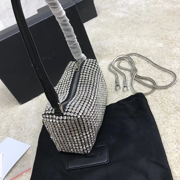 

luxury handbags new aw water drill full of leather and versatile cross arm bag