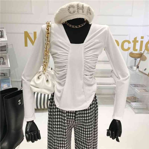 

2021 tight fitting design with low v plied short sleeve bottom shirt, White