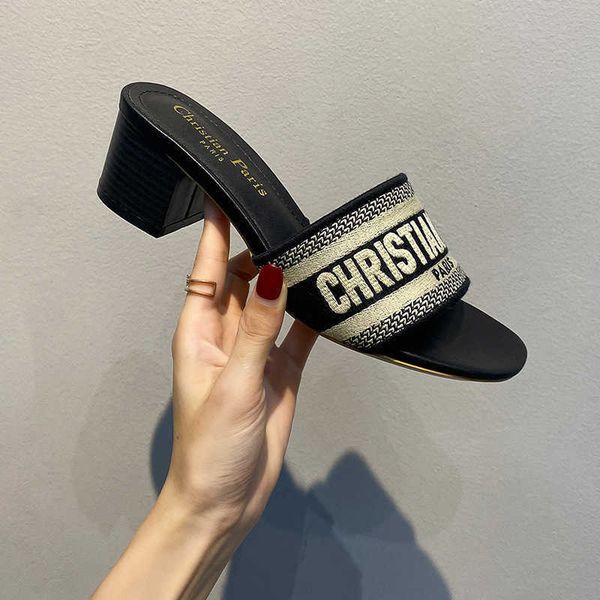 

slippers women's wear 2021 new fashion shoes summer flat bottomed flip flop d home embroidery letter zlh, Black