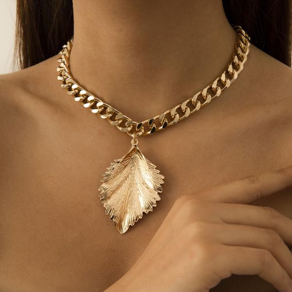 

chokers 2021 elegant exaggerated leaf pendant necklace for women simple punk hip hop thick chain metal clavicle gifts, Golden;silver