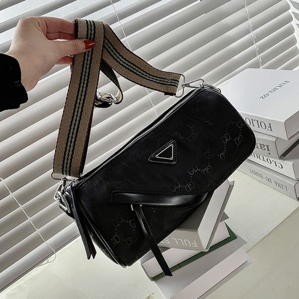 

luxury handbags ins 2021 winter new oxford cloth messenger bucket simple and lightweight shoulder bag