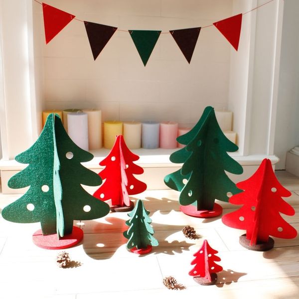 

Creative Felt Christmas three dimensional day red and green dress up as tree decoration