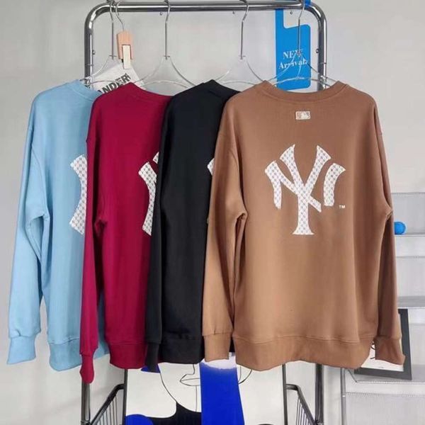 

autumn and winter back old flower letter printing pullover urban leisure korean round neck women's fashion sweater, Black