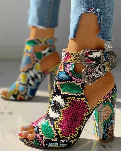 

2020 nightclub spring serpentine fashion high heels women pu leather platform sandals party wedding shoes y0721, Black