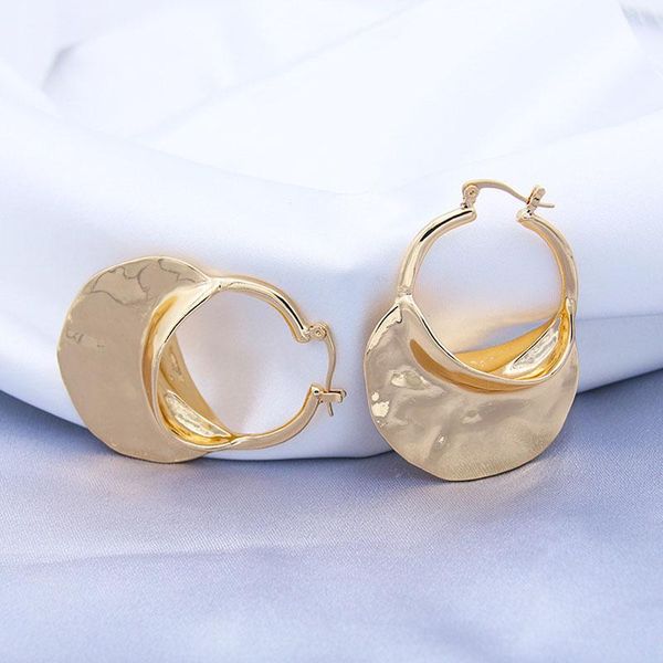 

stud women earrings irregular geometrical temperament of restoring ancient ways round metal wholesale, Golden;silver