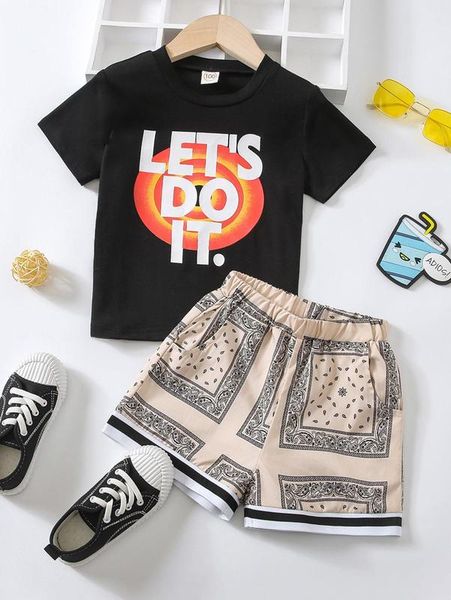 

toddler boys slogan graphic tee & paisley print shorts she, White