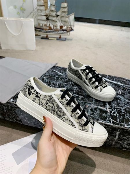 

Fashion Women shoes Casual shoes High quality Flat Platform Shos Ace Bee Embroidery size Eur 35-40, 07