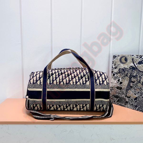 

designers handbag duffel bags luxury large capacity travel sale women men genuine leather shoulder fashion bag carry rivets with lock head 0