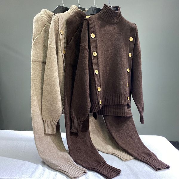 

elegant buttons of the woman in front wide leg outifits loose pants oversized sweater jumper joint a241, White