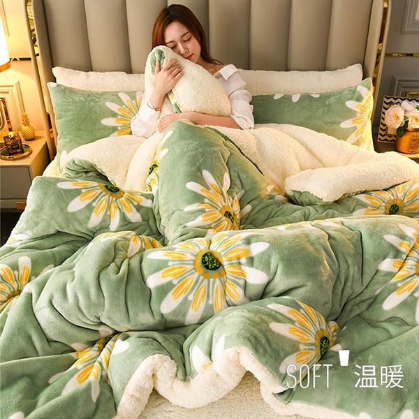 

comforters & sets winter super warm cashmere quilt thick flannel and lamb double-faced velvet wool blankets quilts 3.5kg comforter for bed