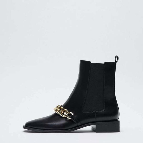 

boots 2021 women's black chain ornament of low heel flat bottom short thick with metal buckle