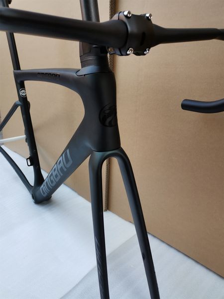 Telaio in carbonio SL7 per bicicletta da strada di alta qualità filettato BSA adatto per deragliatore meccanico 700C telai in carbonio per bici più leggeri