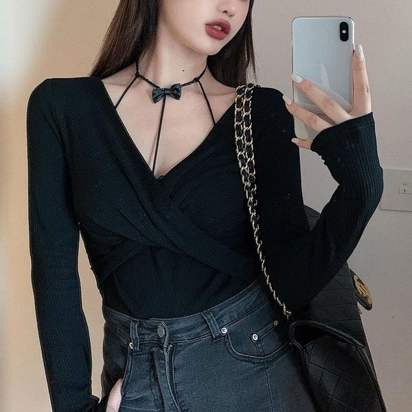

t-shirt women's v-neck slim black long-sleeved inner bottoming shirt 2021 autumn and spring design sense short tights, White