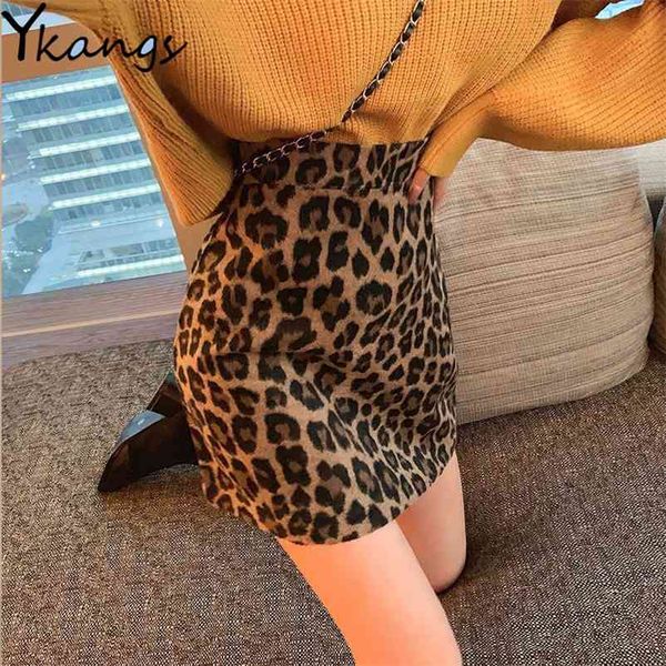 Femmes taille haute esprit tempérament printemps dame mode coréenne A-ligne Mini jupe panthère impression paquet hanche 210421
