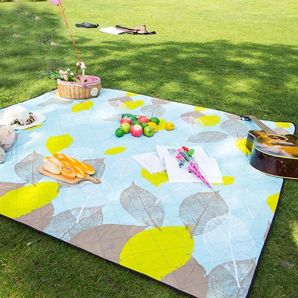 

outdoor pads 200*200cm picnic camping mat beach tent blanket strawberry leaves plaid baby rug moisture-proof pad