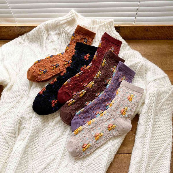 

socks pure women's cotton autumn and winter style summer lovely middle tube, Black;white