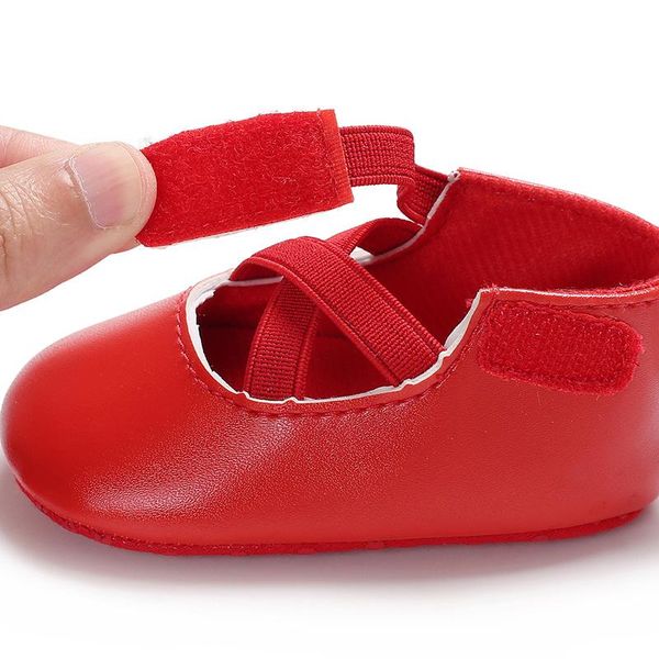 

first walkers 0-18m walker shoes born baby girls boys soft sole pu toddler crib moccasin ball prewalker boots party 2021