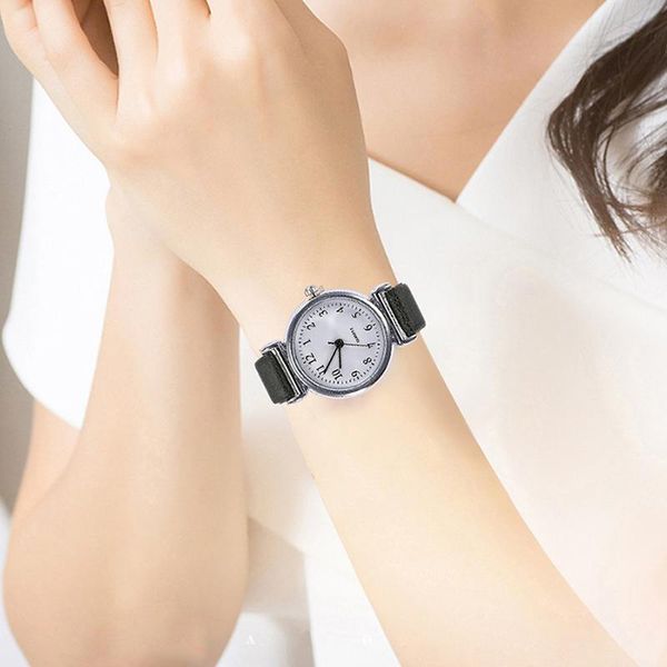 

wristwatches women classic quartz watch pu leather band round dial sports gifts nin668, Slivery;brown