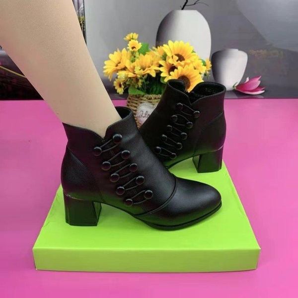 

boots 2021 autumn and winter short tube zipper fashion mid-heel thick heel non-slip ladies black red