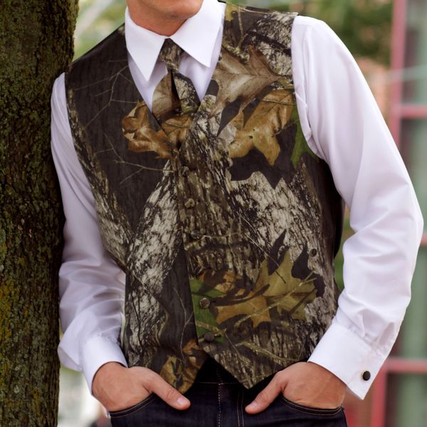 2021 Rústico Camo Groom Coletes Groomman Atire Slim Fit Mens Mens Vest Vest Prom Wear Vestido de Noiva Tailor Weistcoat Country Farm