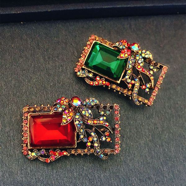 

factory wholesale baroque crystal female brooch sweater fashion atmosphere pin clothing accessories hea/rtsch/rome