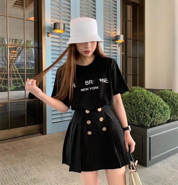 

tb college wind letters, back colored striped short sleeve t-shirt female + thin double row gold buckle pleated femto skirt, White