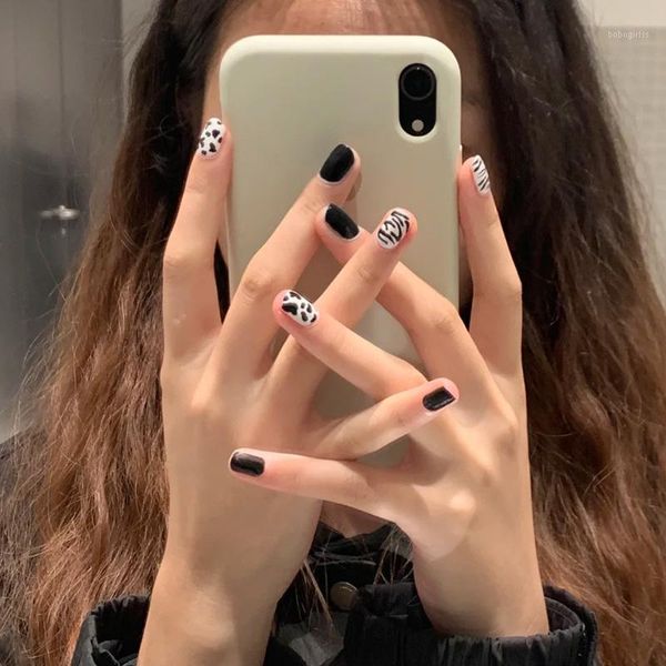 

24pcs/box fake short nails with glue matte black and white dairy cows leopard print false pre design acrylic nail tips1, Red;gold