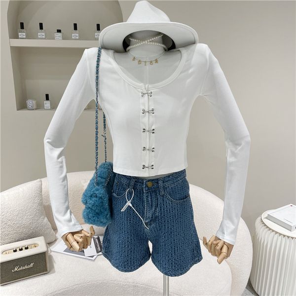 

spring summer 2021 female niche design fashion bottoming sleeve down around the thin button cardigan, White