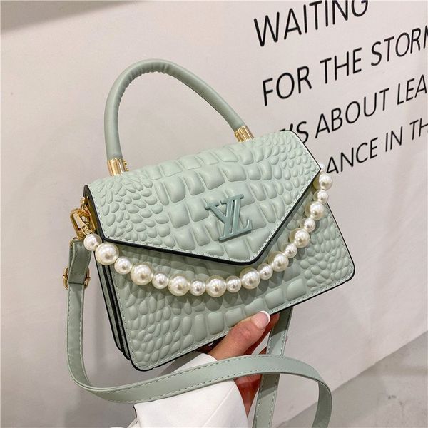 

2021 summer new style diagonal pearl handbag chain fashion western one-shoulder women crocodile bag pattern xxlfe