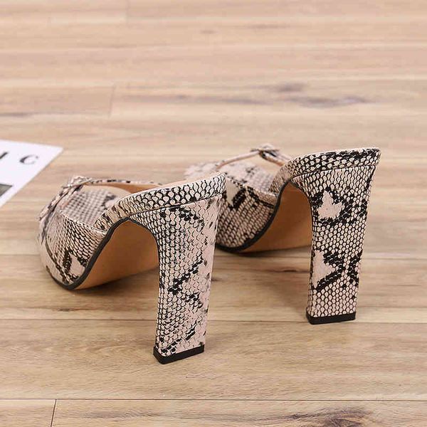 

sandals 2021 summer slippers fashion open toe serpentine buckle decoration ladies shoes square heel pumps 42 a7n7, Black