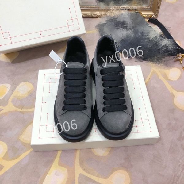 

2021 mens womens casual shoe blanche 35-40 et noir platform pelle black leather designer sneaker avant garde outdoor sports shoes hl210206, Red;white