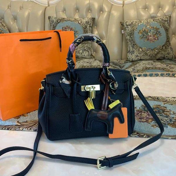 

designer handbags ladies samll tote hand bag black shoulder bag genuine leather crossbody handbags devery of scarves bb