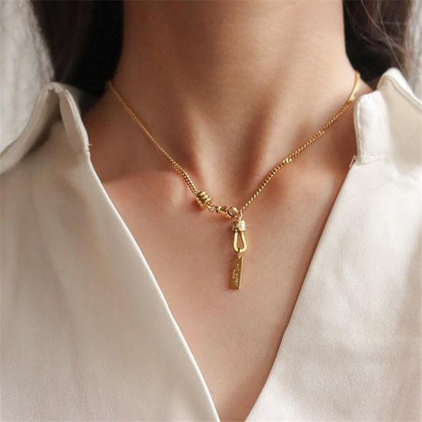 

pendant necklaces unique 18 k gold color zircon drill lock catch necklace for woman silver 316 l stainless steel jewelry not fade
