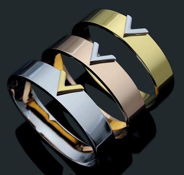 

o uis avuit ton leather love bracelet titanium steel bracelets gift box send packing designer narrow version of v-letter intercolor, Golden;silver