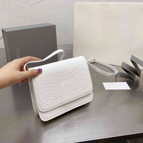 

2021 famous designesr lady fashion wallets hand classic crocodile pattern women s shoulder hands ladies cross body bag